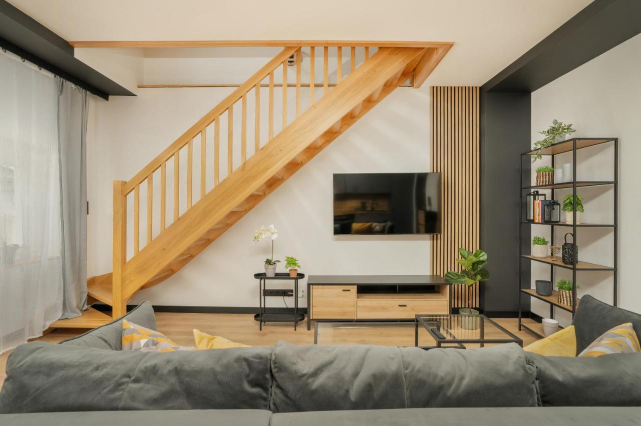 Komeda Apartment Hidden In Poznan Old Town By Noclegi Renters Exterior photo