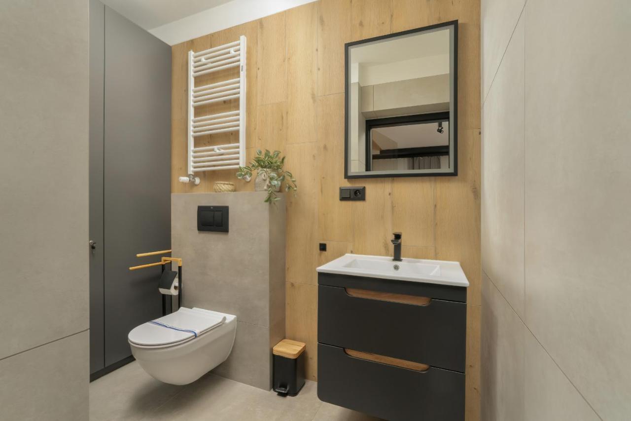 Komeda Apartment Hidden In Poznan Old Town By Noclegi Renters Exterior photo